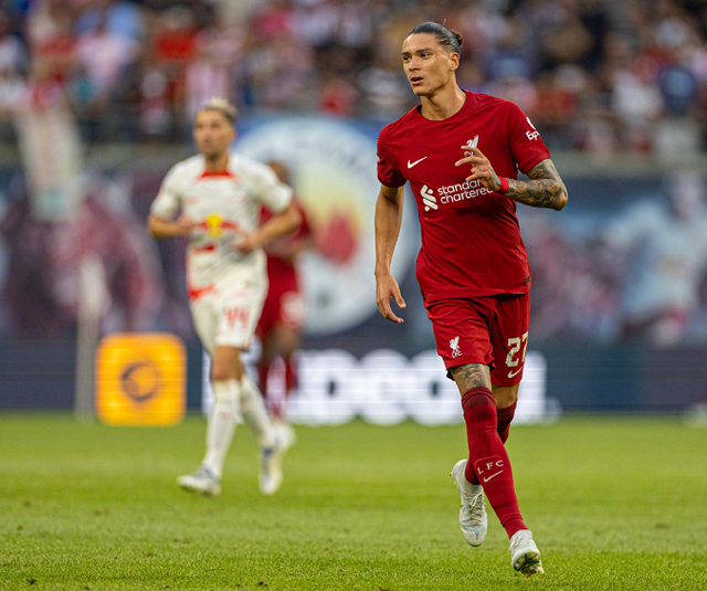 法国碾压乌拉圭,加维扛起全队 法国碾压乌拉圭,加维扛起全队