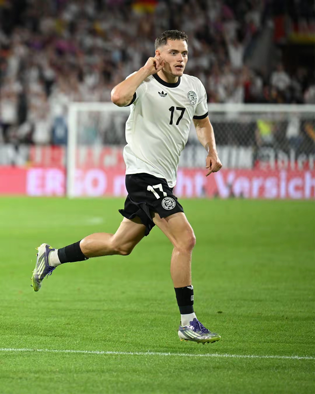 德国险胜希腊，格列兹曼状态火热