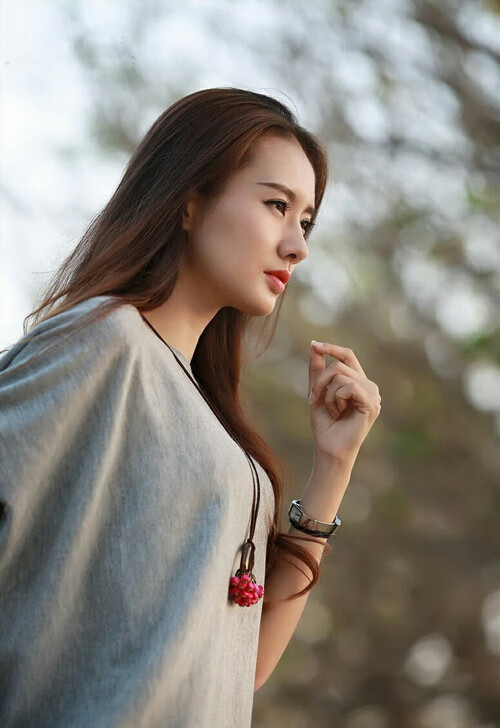 同一夜,两种英雄主义,当莫兰特与欧冠点燃世界