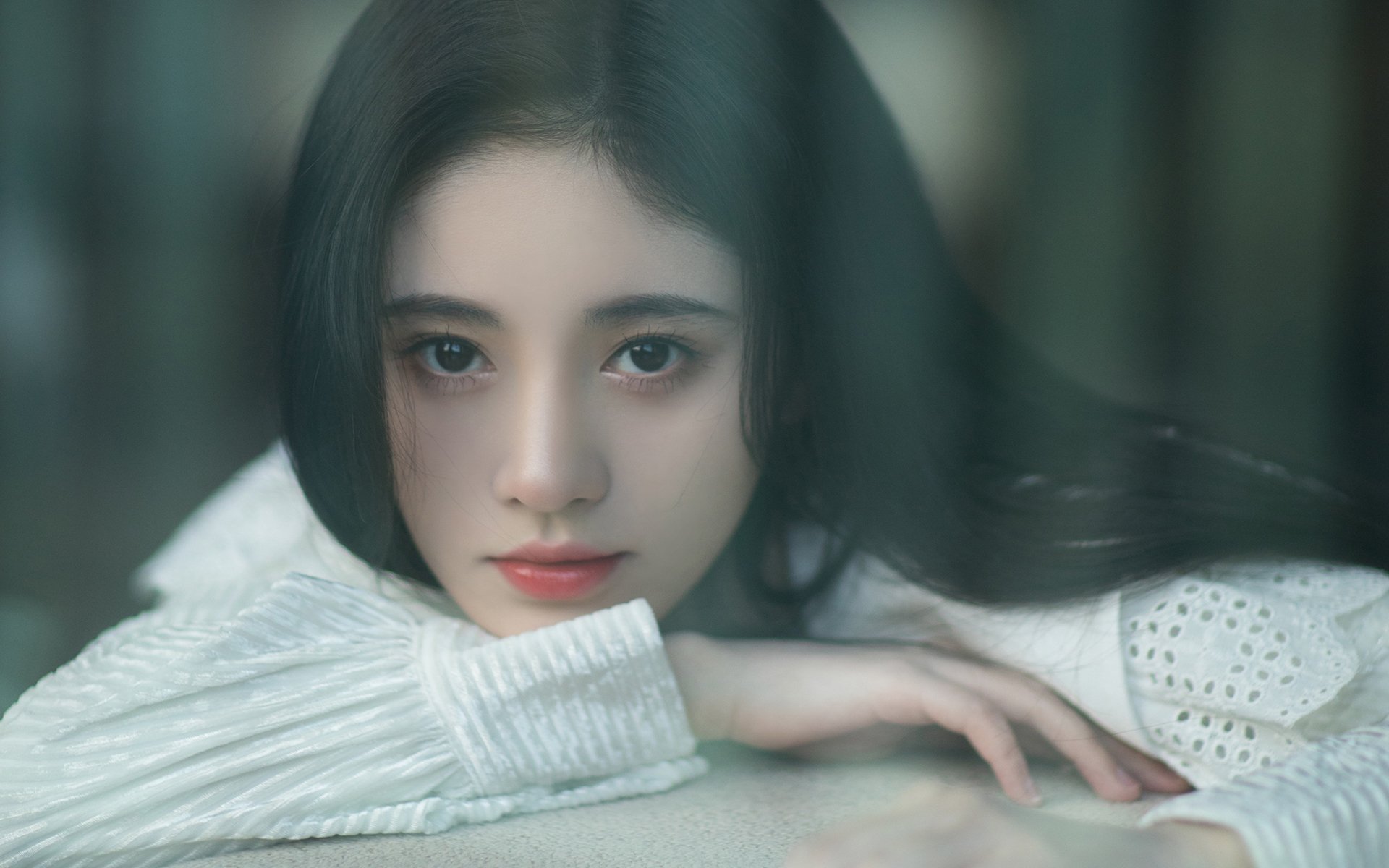 欧冠半决赛之夜，球场边闪耀着另一项纪录