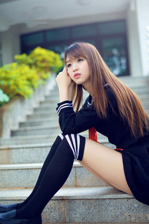 终场前的黄色奇迹,迪亚斯里程碑之战绝杀芬兰